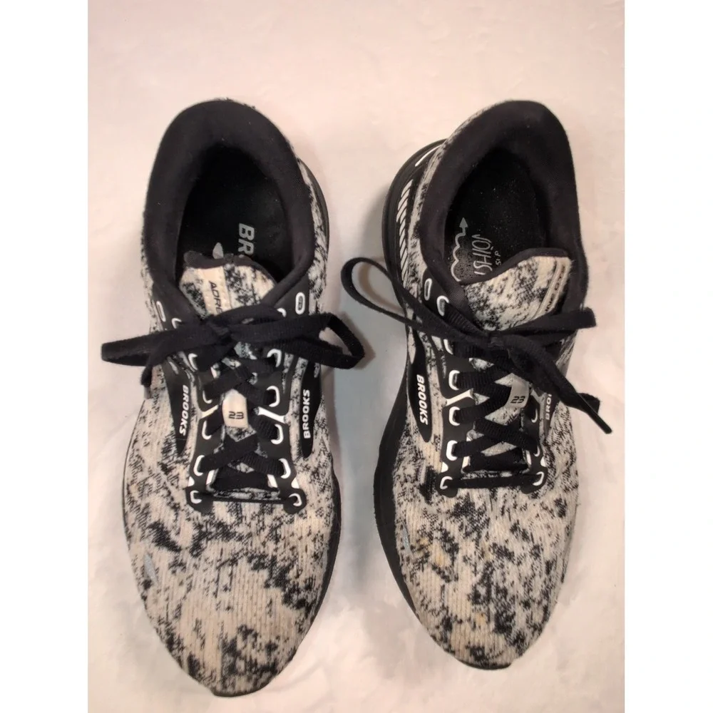 Brooks Adrenaline GTS 23 Women's Running Shoes Gray Black‎ Sneakers Size 9.5